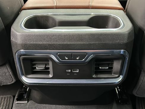 Used 2025 GMC Sierra 1500 Denali Ultimate image 39