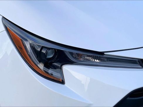 Used 2024 Toyota Corolla LE FWD image 24