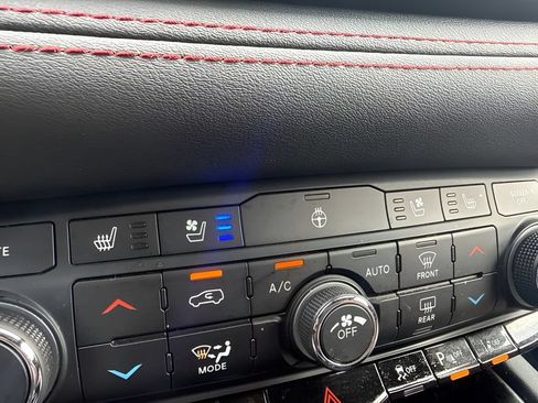 Used 2024 Dodge Durango R/T RWD image 20