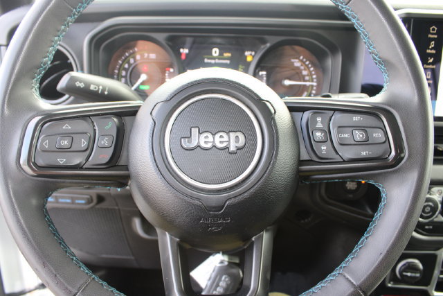 Used 2024 Jeep Wrangler Unlimited Rubicon 4xe AWD/4WD image 16