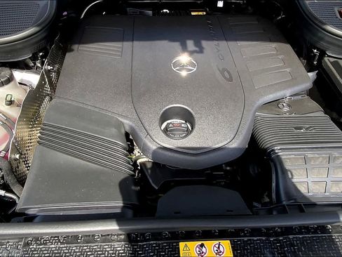 Used 2025 Mercedes-Benz GLS 450 GLS 450 image 17