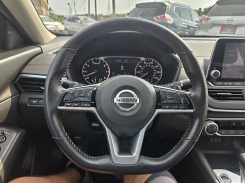 Used 2021 Nissan Altima 2.5 SR FWD image 24
