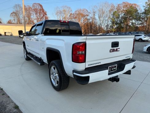 Used 2015 GMC Sierra 2500 Denali w/ Duramax Plus Package image 6