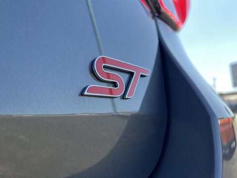 New 2026 Ford Explorer ST image 7