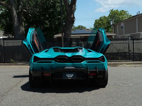 Used 2024 Lamborghini Revuelto AWD/4WD image 40