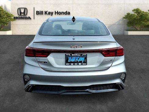 Used 2022 Kia Forte GT-Line w/ GT-Line Premium Package FWD image 4