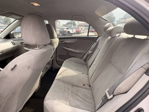 Used 2011 Toyota Corolla LE FWD image 21
