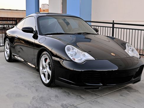 Used 2004 Porsche 911 Carrera 4S image 12