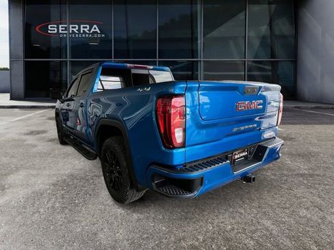 Used 2022 GMC Sierra 1500 Elevation w/ Elevation Premium Package AWD/4WD image 2