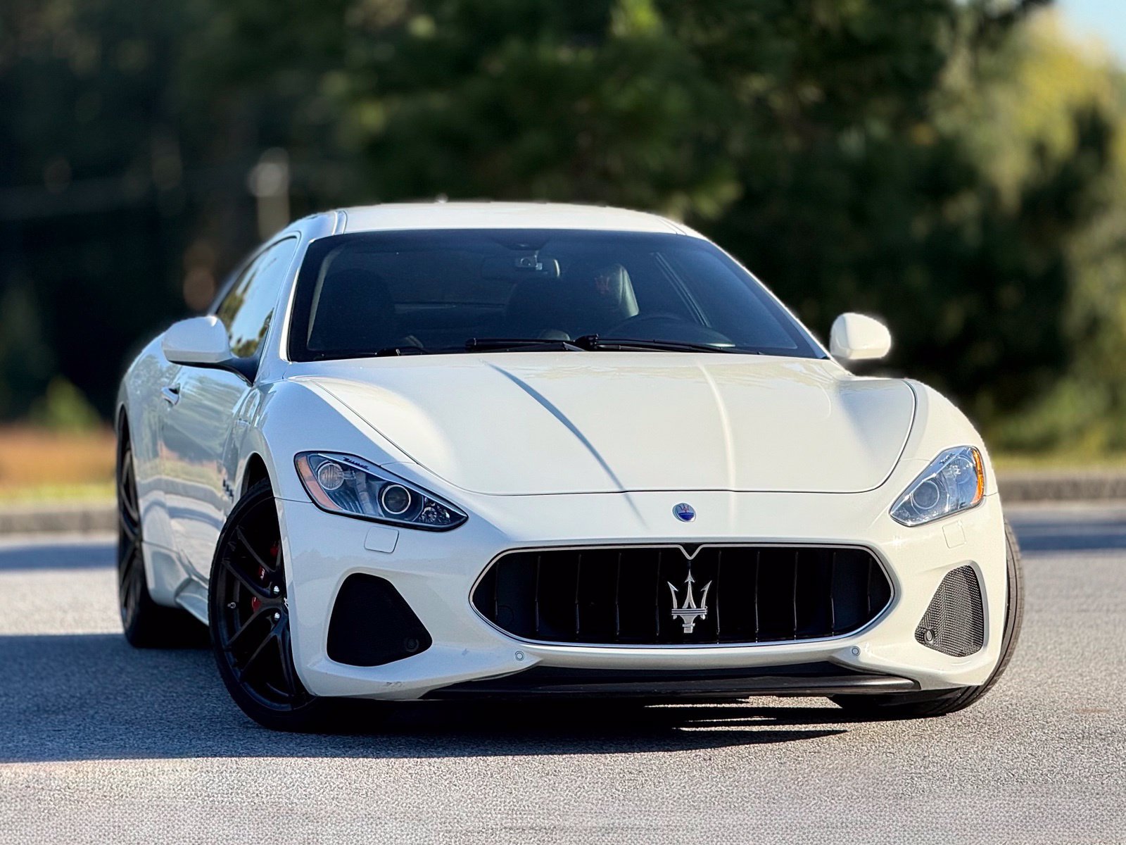 Used 2018 Maserati GranTurismo Sport RWD image 4