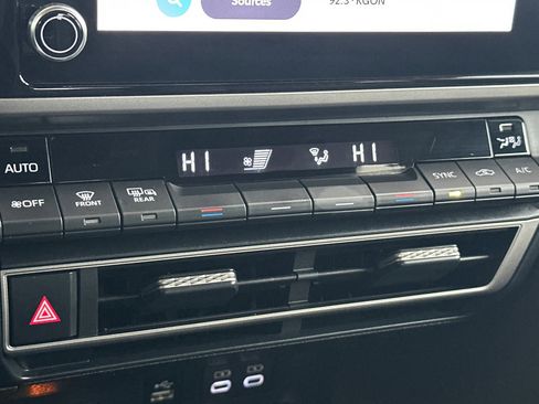 Used 2025 Toyota Camry LE image 19