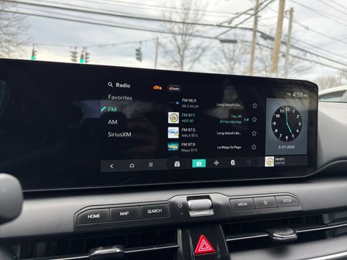 Used 2025 Kia K4 FWD image 16