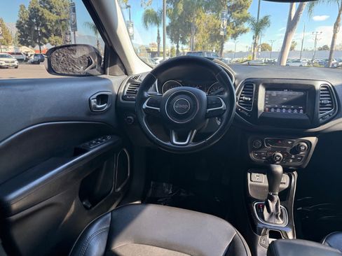 Used 2019 Jeep Compass Altitude image 21