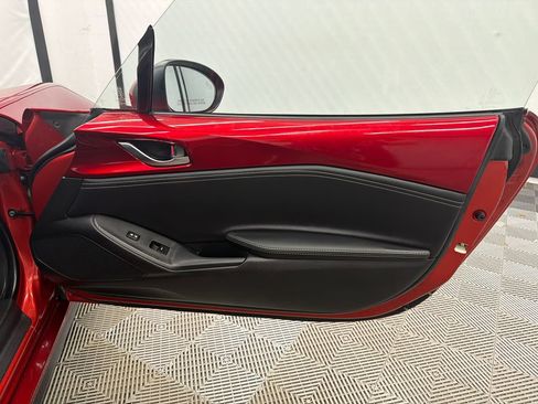 Used 2021 MAZDA MX-5 Miata Grand Touring RWD image 14