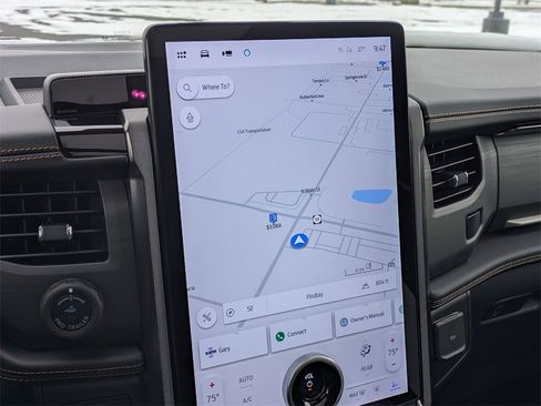 Used 2024 Ford Expedition Max Platinum image 14