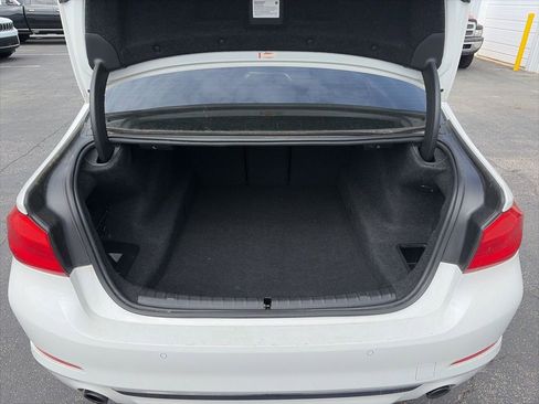 Used 2018 BMW 530i image 10