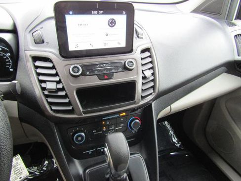 Used 2020 Ford Transit Connect XLT image 25