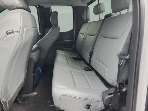 New 2026 Ford F250 XL w/ F-250 >10K GVWR Package image 16