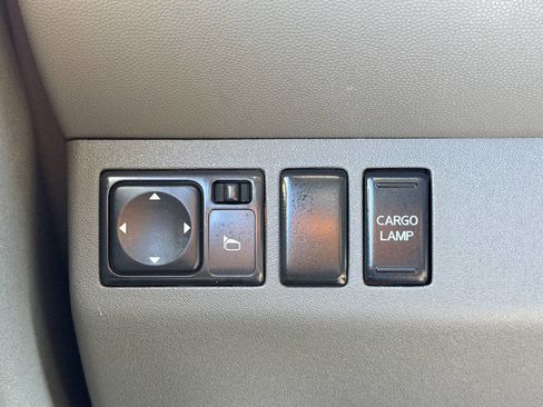 Used 2012 Nissan Frontier SV image 44