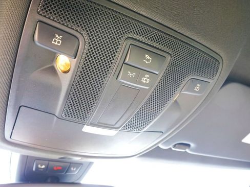 Used 2019 Mercedes-Benz CLA 250 image 19