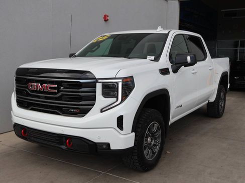 Used 2025 GMC Sierra 1500 AT4 AWD/4WD image 1
