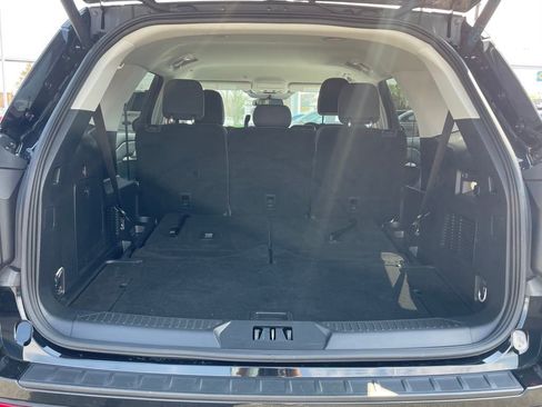 Used 2025 Ford Explorer Active AWD/4WD image 23