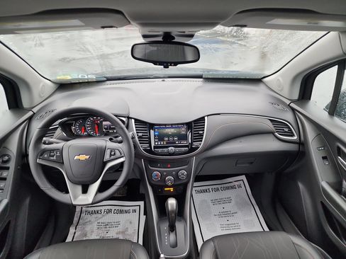 Certified 2022 Chevrolet Trax LT w/ LT Convenience Package image 24