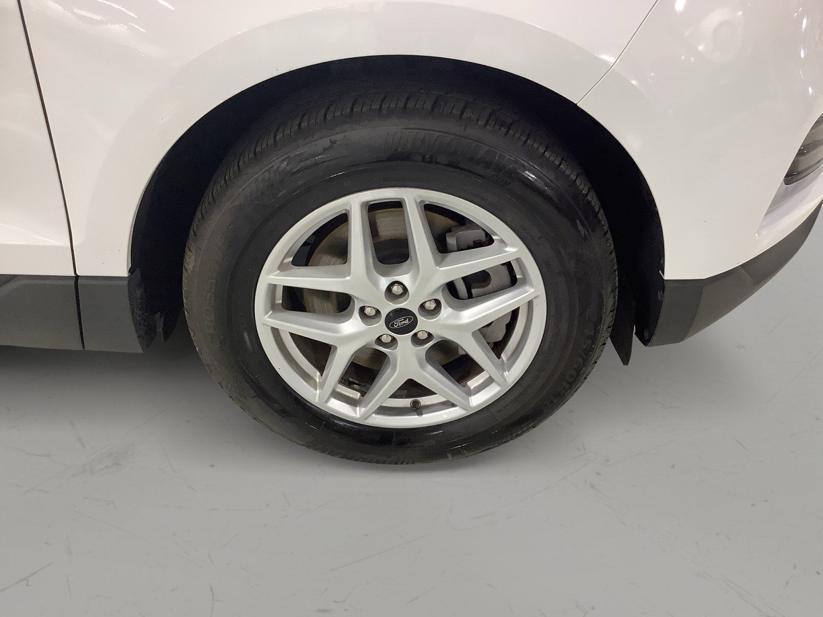 Used 2024 Ford Edge SEL AWD/4WD image 10