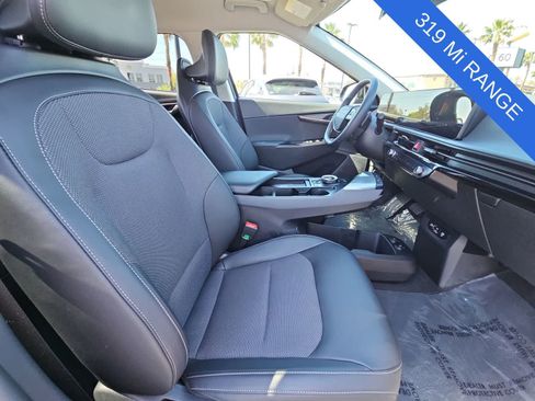 Used 2025 Kia EV6 Light w/ Light LR Technology Package RWD image 18
