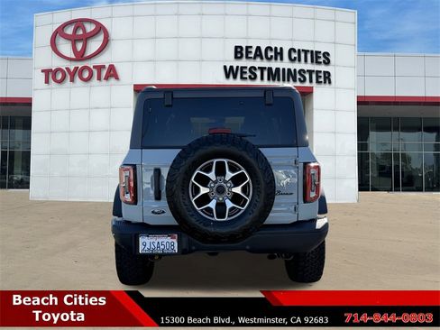 Used 2023 Ford Bronco Badlands image 10