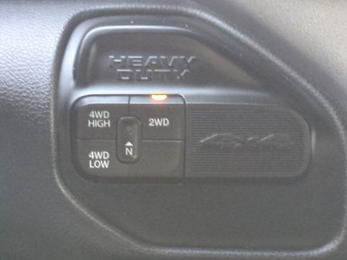 Used 2022 RAM 2500 Big Horn image 30