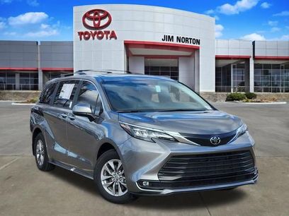 New 2026 Toyota Sienna XLE