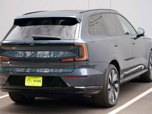 Used 2025 Volvo EX90 Plus AWD/4WD image 52