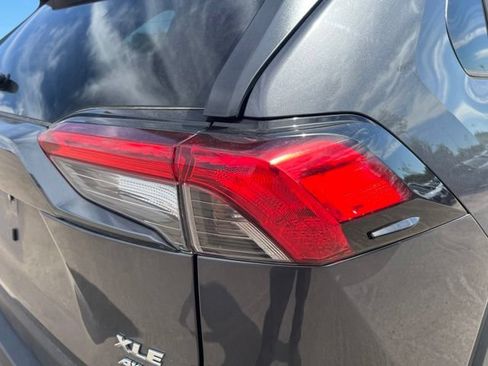 Used 2025 Toyota RAV4 XLE AWD/4WD image 11