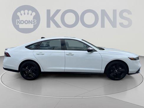 Used 2023 Honda Accord Sport image 8