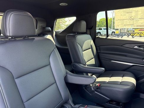 New 2026 Chevrolet Traverse LT w/ Driver Confidence Package FWD image 13