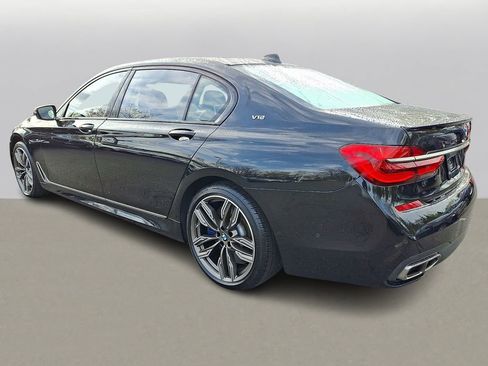 Used 2018 BMW M760i xDrive image 5