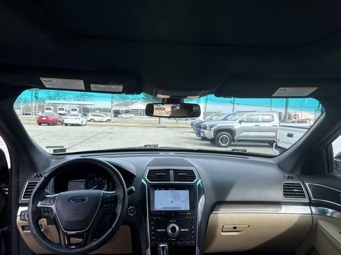 Used 2017 Ford Explorer Limited w/ Equipment Group 301A image 15