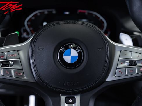 Used 2021 BMW 750i xDrive w/ Executive Package AWD/4WD image 32