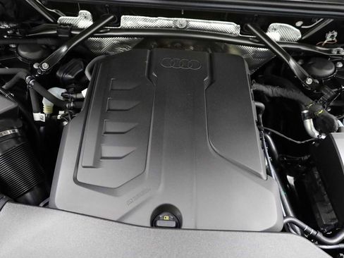 New 2025 Audi Q5 Premium Plus image 39