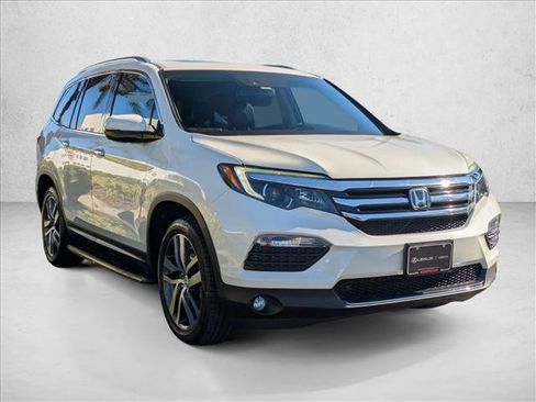 Used 2018 Honda Pilot Elite image 4