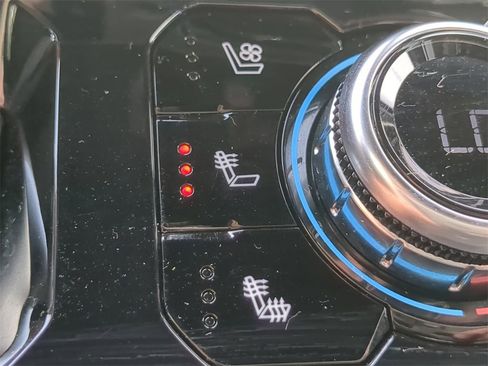 Used 2024 GMC Sierra 1500 AT4X image 24