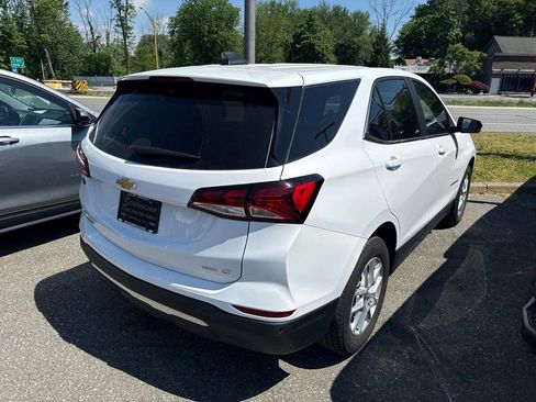 Used 2023 Chevrolet Equinox LT AWD/4WD image 16