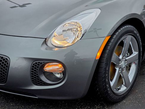 Used 2007 Pontiac Solstice GXP w/ Premium Package image 7