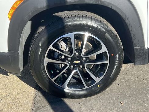 Used 2024 Chevrolet TrailBlazer LT image 7