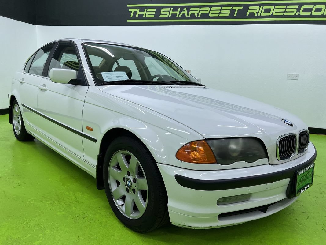 Used 2000 BMW 328i Sedan RWD image 2