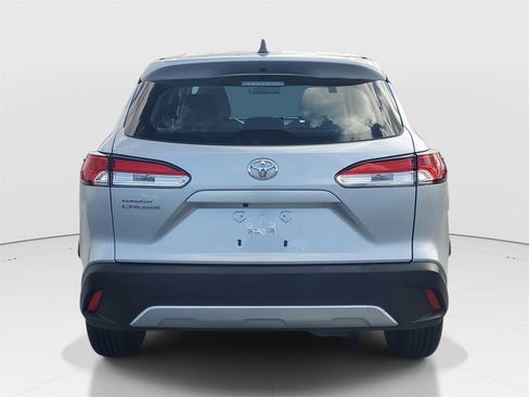 Used 2023 Toyota Corolla Cross L image 7