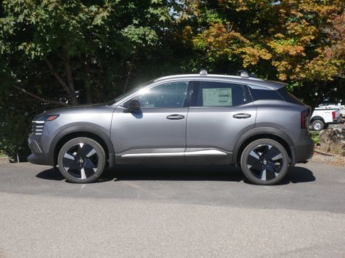 New 2026 Nissan Kicks SR w/ SR Premium Package image 16