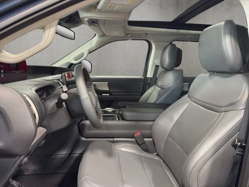 New 2027 Ford Expedition Active AWD/4WD image 5