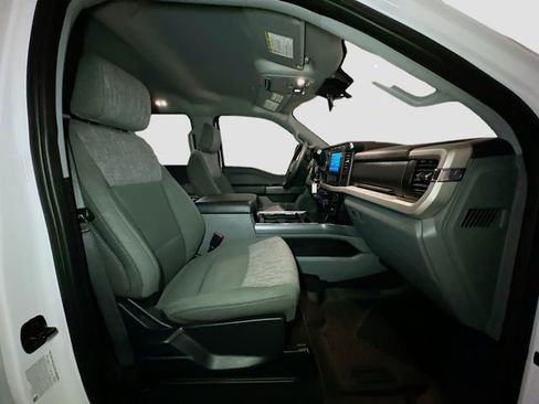 Certified 2024 Ford F250 XLT w/ FX4 Off-Road Package image 35